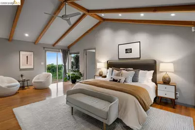 12131 Skyline Blvd, Oakland, CA 94619 - Photo 33