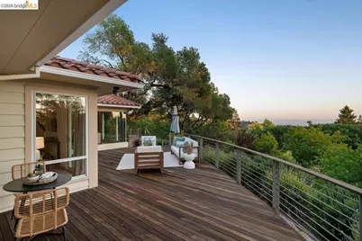 12131 Skyline Blvd, Oakland, CA 94619 - Photo 43