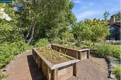 30 Greenwood Ct, Orinda, CA 94563 - Photo 61