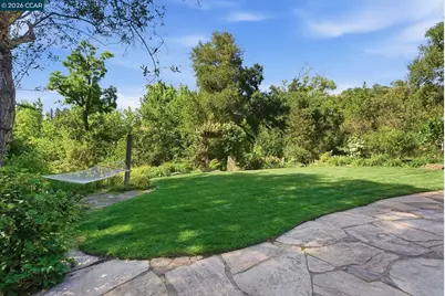 30 Greenwood Ct, Orinda, CA 94563 - Photo 37
