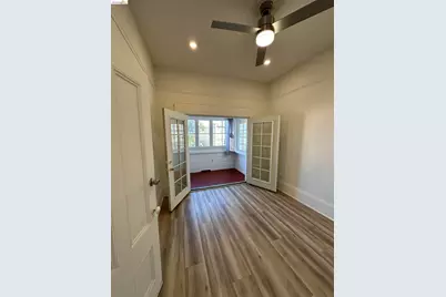 2423 Market St, Oakland, CA 94607 - Photo 31
