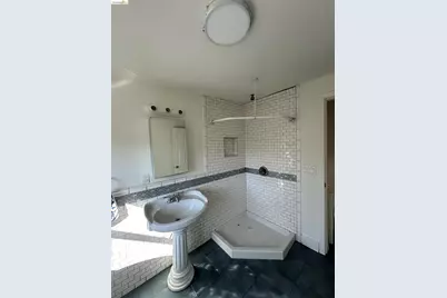 2423 Market St, Oakland, CA 94607 - Photo 17