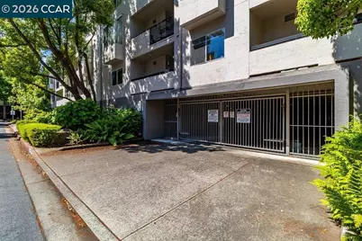 3183 Wayside Plz #307, Walnut Creek, CA 94597 - Photo 3