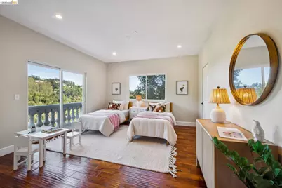 6929 Bristol Dr, Berkeley, CA 94705 - Photo 37
