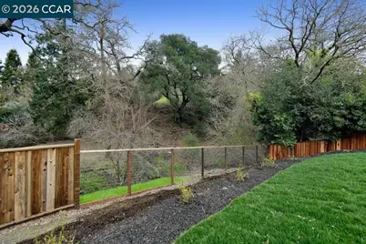 2941 Roundhill Rd, Alamo, CA 94507 - Photo 33