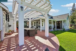 275 Deerfield Dr, Moraga, CA 94556 - Photo 45
