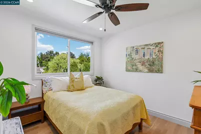 275 Deerfield Dr, Moraga, CA 94556 - Photo 39