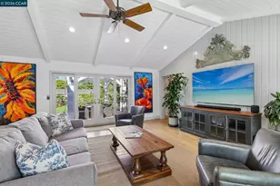 275 Deerfield Dr, Moraga, CA 94556 - Photo 19