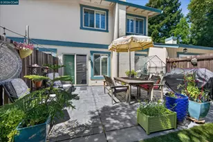 1892 London Dr, Benicia, CA 94510 - Photo 23