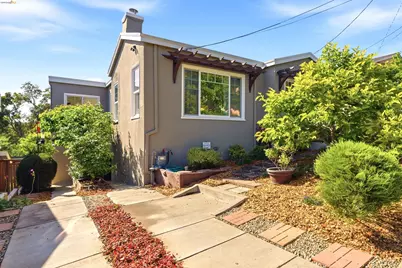 4021 Waterhouse, Oakland, CA 94602 - Photo 3