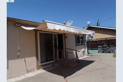 8155 Elgin Ln, Dublin, CA 94568 - Photo 33