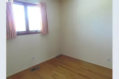 8155 Elgin Ln, Dublin, CA 94568 - Photo 19