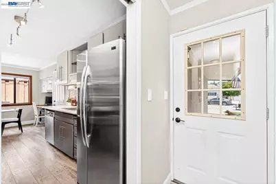 42657 Newport Dr, Fremont, CA 94538 - Photo 5