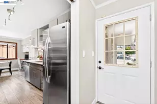 42657 Newport Dr, Fremont, CA 94538 - Photo 5