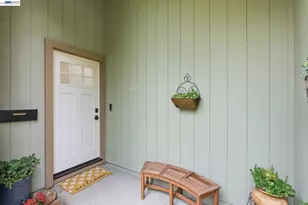 1163 Admiralty Ln, Alameda, CA 94502 - Photo 3