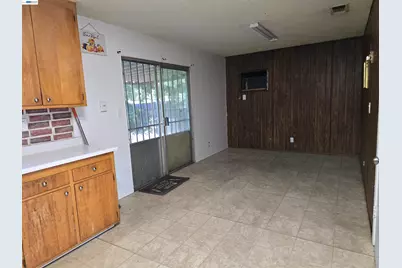 6933 Kermit Ln, Stockton, CA 95207 - Photo 11