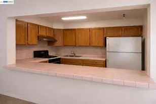 801 Franklin St, Oakland, CA 94607 - Photo 15