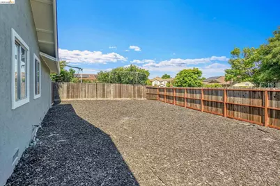 4900 Fairmont Ct, Fairfield, CA 94534 - Photo 39