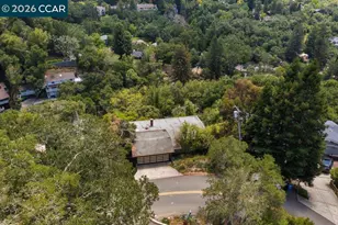 126 La Espiral, Orinda, CA 94563 - Photo 41