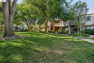 3227 Santa Cruz Ln, Alameda, CA 94502 - Photo 1