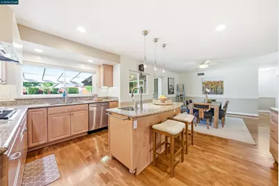 5181 Greenmeadow Dr, Concord, CA 94521 - Photo 33