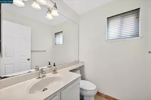 1026 Burnham Dr, Pittsburg, CA 94565 - Photo 9