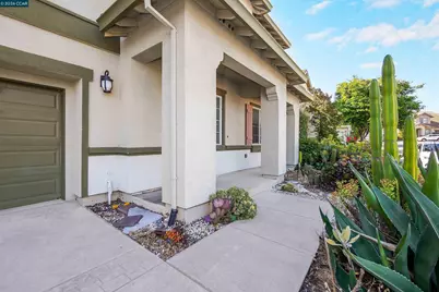 2138 Yellow Rose Cir, Fairfield, CA 94534 - Photo 5