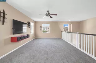2138 Yellow Rose Cir, Fairfield, CA 94534 - Photo 33
