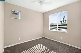 2138 Yellow Rose Cir, Fairfield, CA 94534 - Photo 27