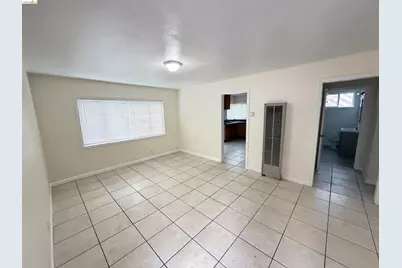 1817 73rd Ave, Oakland, CA 94621 - Photo 3