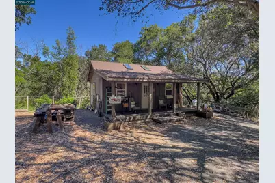 84 Quail Ln, Martinez, CA 94553 - Photo 45