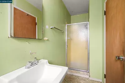 5501 Colorado Dr, Concord, CA 94521 - Photo 11