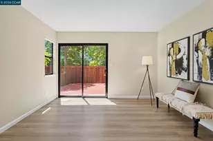 2042 Lost Lake Pl, Martinez, CA 94553 - Photo 13