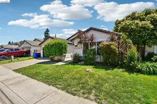 9020 Pembridge Dr, Elk Grove, CA 95624 - Photo 3