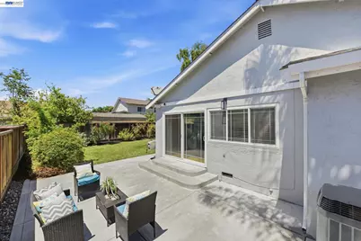 6093 Blacklock Ct, San Jose, CA 95123 - Photo 35