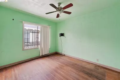 8115 Iris St, Oakland, CA 94605 - Photo 17