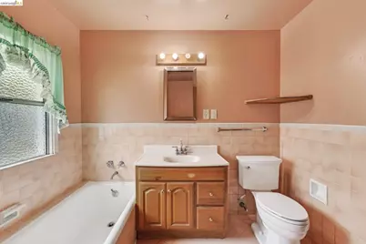 8115 Iris St, Oakland, CA 94605 - Photo 21