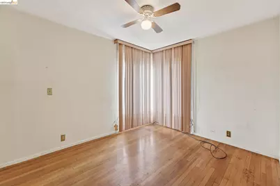 8115 Iris St, Oakland, CA 94605 - Photo 15