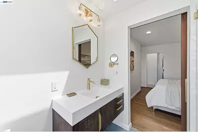 5137 Fairfax Ave, Oakland, CA 94601 - Photo 25