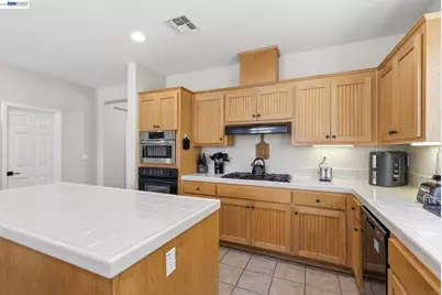 6845 New Melones Cir, Discovery Bay, CA 94505 - Photo 13