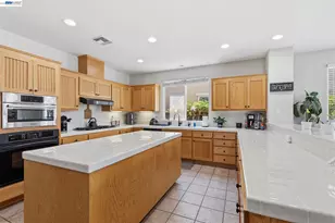 6845 New Melones Cir, Discovery Bay, CA 94505 - Photo 15