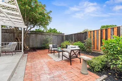 339 Avenida Nogales, San Jose, CA 95123 - Photo 37