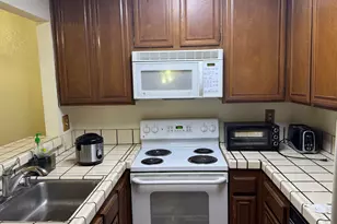 6043 Joaquin Murieta Ave, Newark, CA 94560 - Photo 5