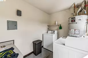 76 Oakes Blvd, San Leandro, CA 94577 - Photo 15
