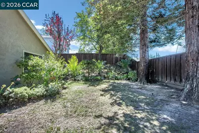 2200 Forsythia Way, Martinez, CA 94553 - Photo 29