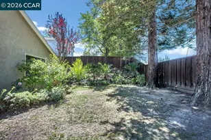 2200 Forsythia Way, Martinez, CA 94553 - Photo 29