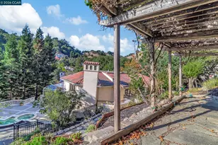 74 Yarrow Valley Ln, Orinda, CA 94563 - Photo 59