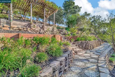 74 Yarrow Valley Ln, Orinda, CA 94563 - Photo 59
