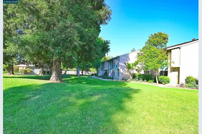 1288 Pine Creek Way Apt C, Concord, CA 94520 - Photo 33
