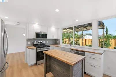 861 Saint John Cir, Concord, CA 94518 - Photo 17